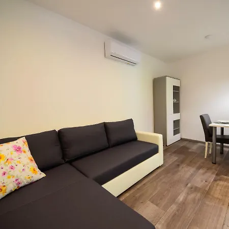 公寓 Sandra By Interhome 马图利