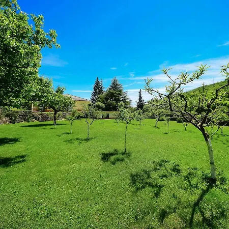 Sandra By Interhome * מטולי