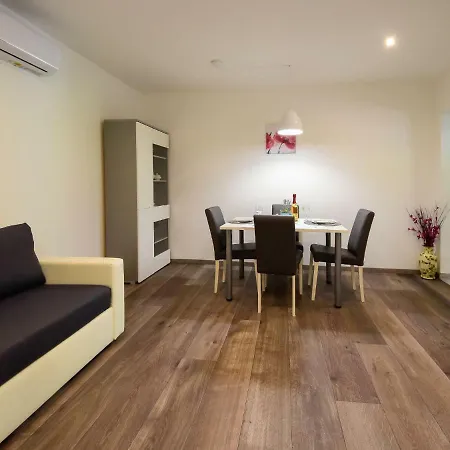 דירה Sandra By Interhome *