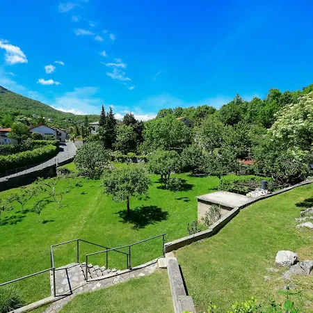 Sandra By Interhome דירה מטולי